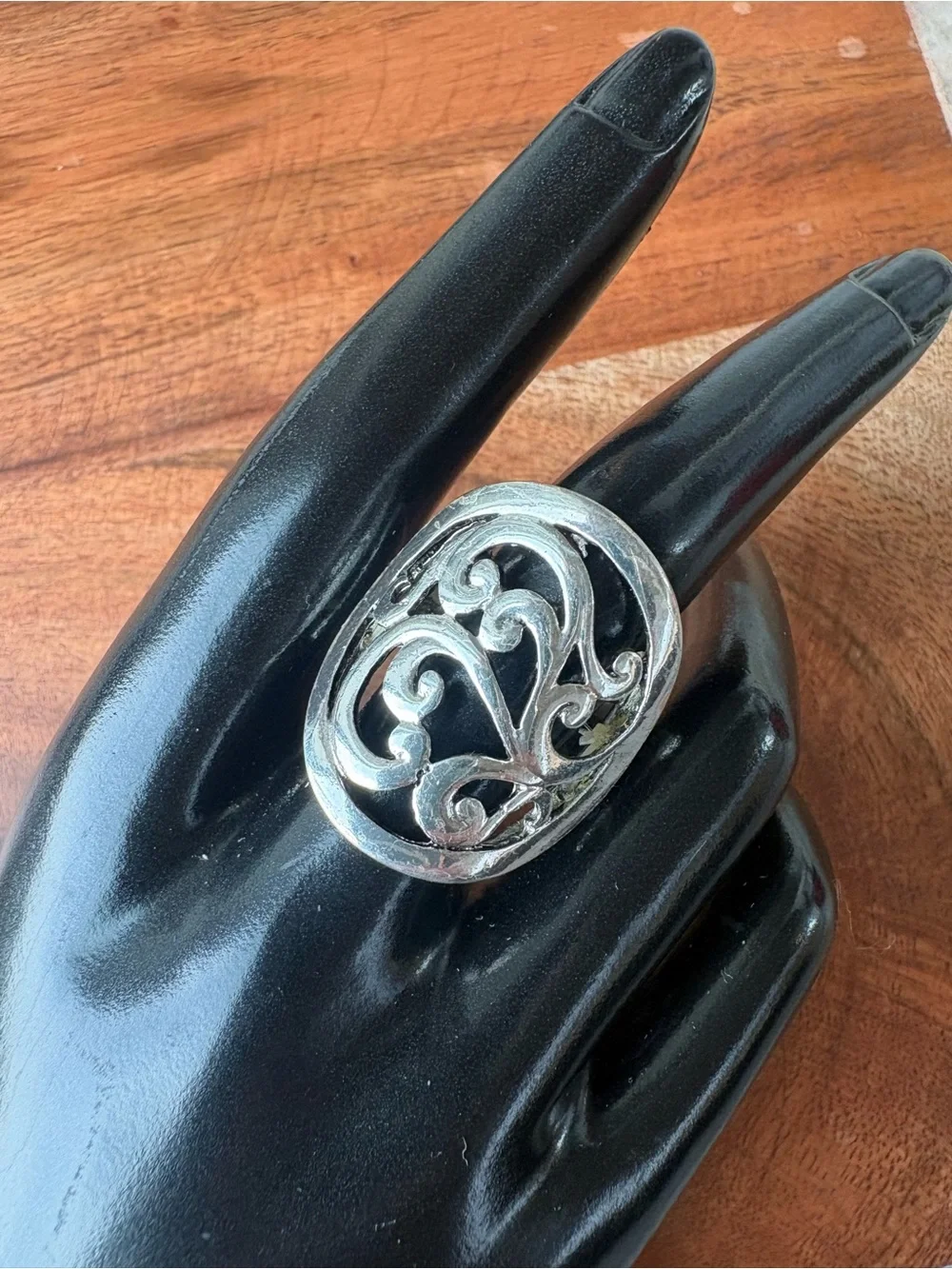 Vintage Silver Tone Filigree Statement Ring - Size 6 with Stretch Band